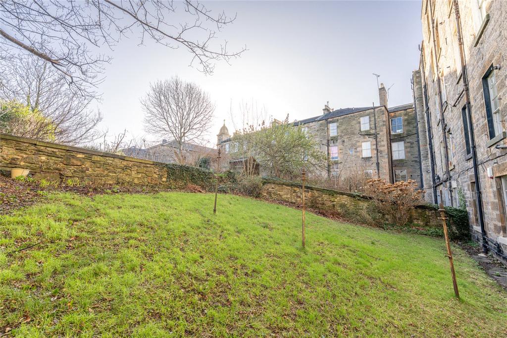 Shared Rear Garden