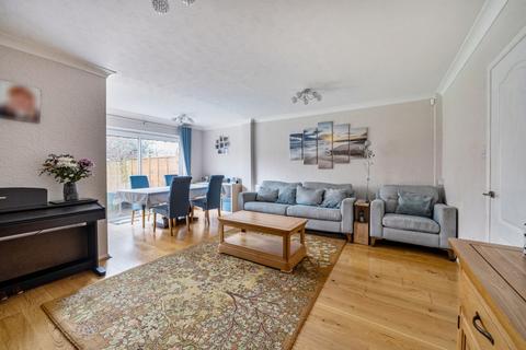3 bedroom end of terrace house for sale, Manor Road, Wokingham, Berkshire