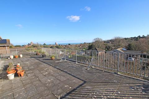 4 bedroom detached house for sale, Hyde Tynings Close, Eastbourne, BN20 8TQ