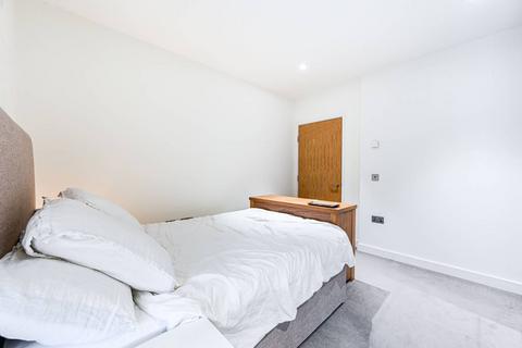 3 bedroom flat for sale, John Harrison Way, Greenwich, London, SE10