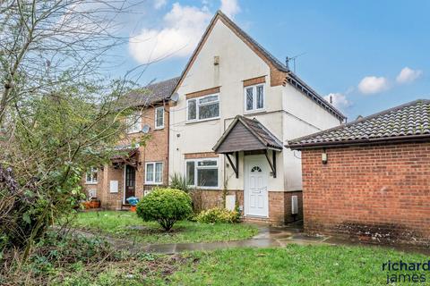 3 bedroom end of terrace house for sale, Pearce Close, Kingsdown, Swindon, SN2