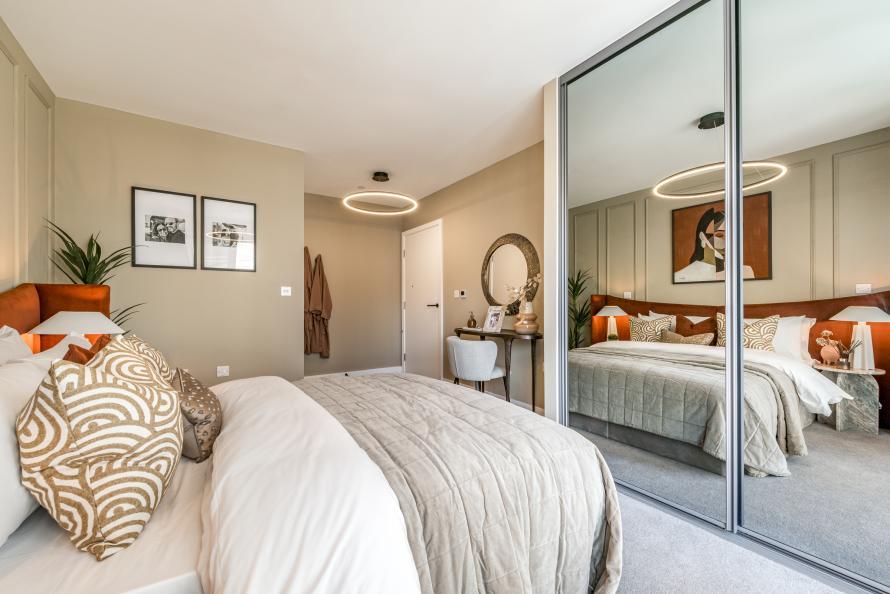 Kew Bridge Rise, Wren House, Principal Bedroom...