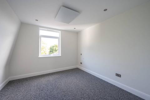 1 bedroom flat to rent, Merton Road, South Wimbledon, London, SW19