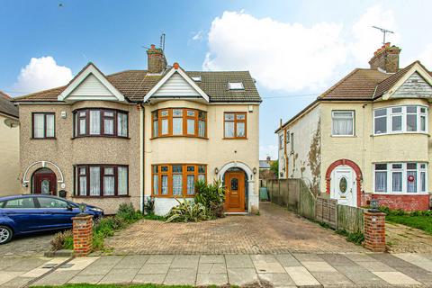 undefined, Royston Avenue, Southend-on-sea, SS2