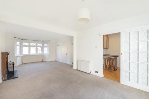 undefined, Cross Way, Harpenden