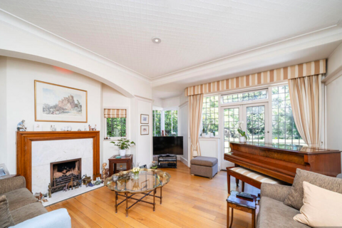 5 bedroom detached house for sale, Woodlands Road,Bushey,WD23 2LR