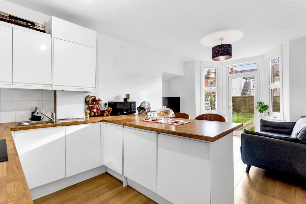 Kitchen/Reception