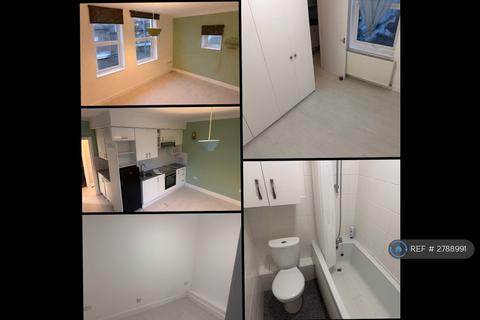 1 bedroom flat to rent, Pevensey Road, Eastbourne, BN22