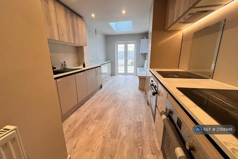 1 bedroom in a house share to rent, Bedhampton Road, Portsmouth, PO2