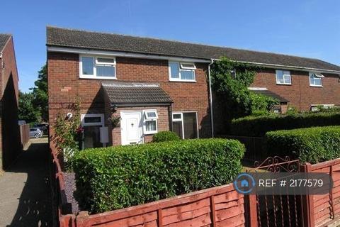 3 bedroom end of terrace house to rent, Maule Close, Huntingdon, PE29