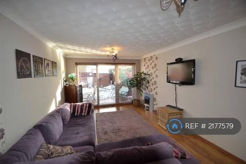 3 bedroom end of terrace house to rent, Maule Close, Huntingdon, PE29