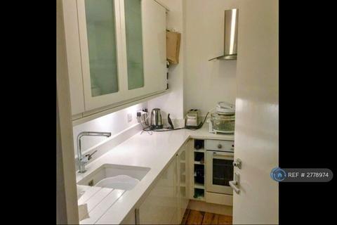 1 bedroom flat to rent, Camden Park Road, London, NW1