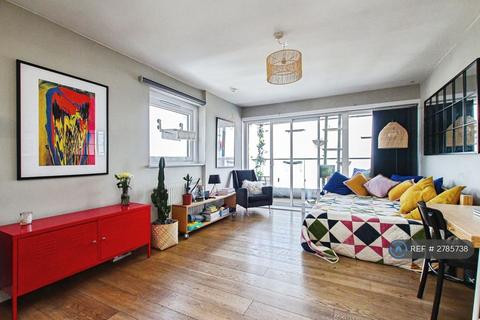 undefined, Commercial Street, London, E1
