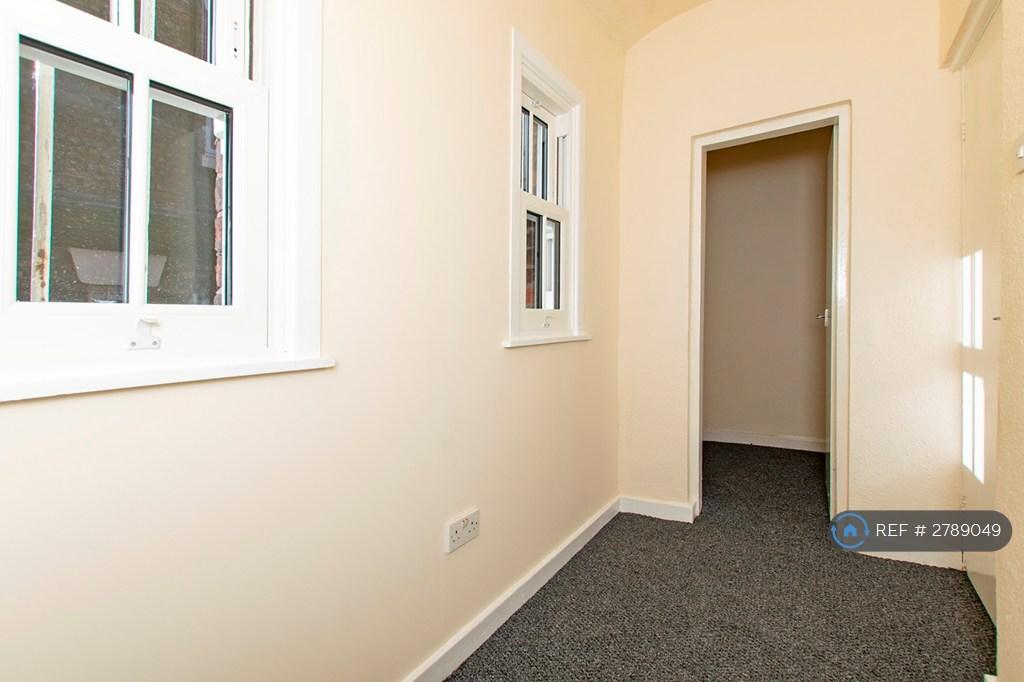 Study Or Other Leading To Walk In Wardrobe