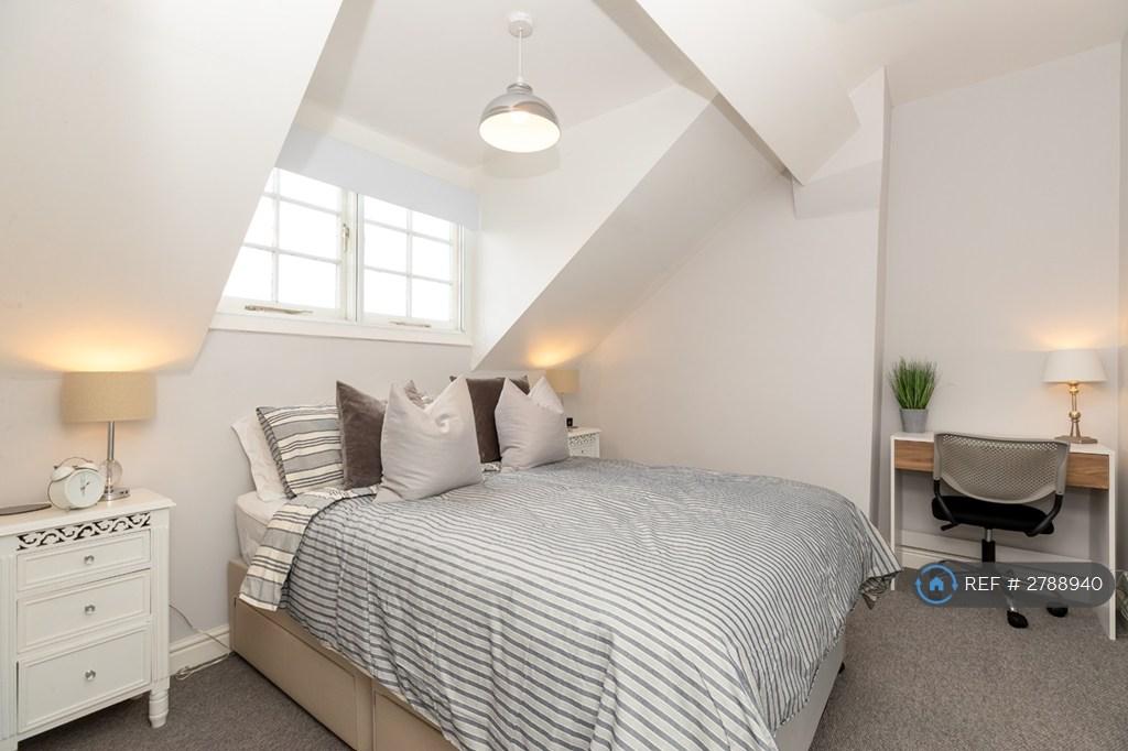 Bedroom With Desk