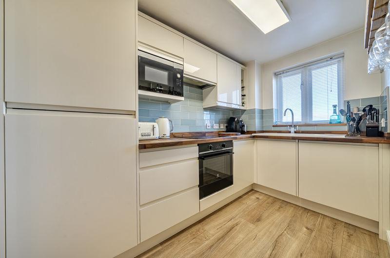 Kitchen angle 2