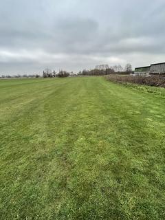 undefined, Lathom L40