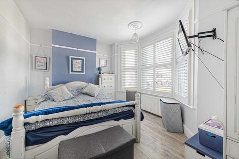 3 bedroom end of terrace house for sale, Days Lane, Sidcup