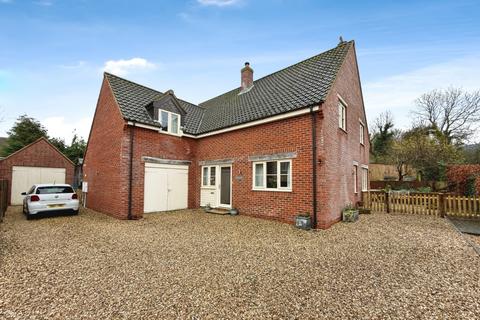 4 bedroom detached house for sale, Ash Close, Kings Stanley, Stonehouse