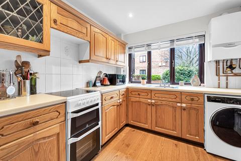 undefined, Jefferson Close, London W13