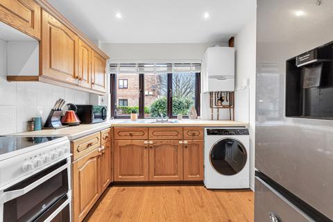 undefined, Jefferson Close, London W13