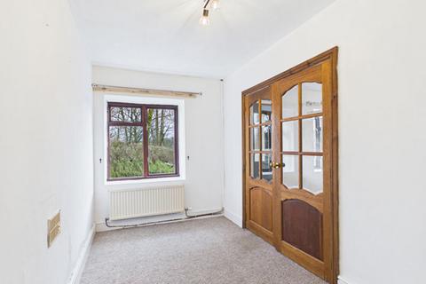 undefined, Llanwnnen, Lampeter