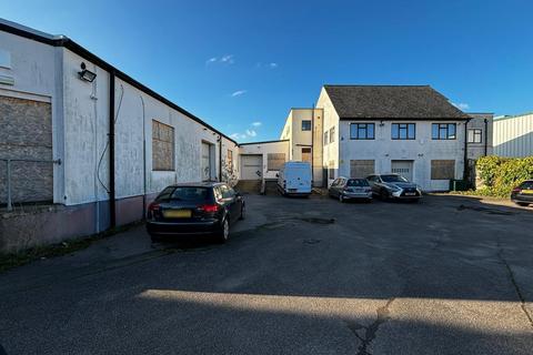 Warehouse to rent, 70B Stafford Rd Croydon CR0 4NE