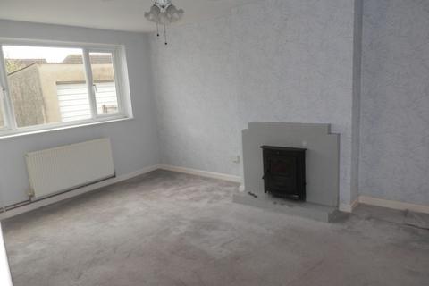 3 bedroom detached house for sale, We are delighted to offer this 3 bedroom house with garage and garden located in the favoured Village of Mark.