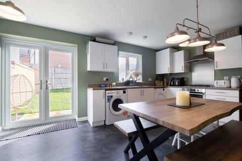 3 bedroom detached house for sale, Bouncers Lane, Cheltenham GL52