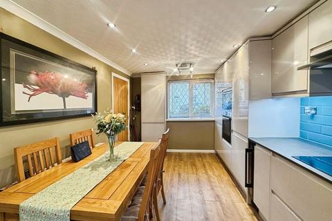 3 bedroom semi-detached house for sale, Lever Street, Manchester