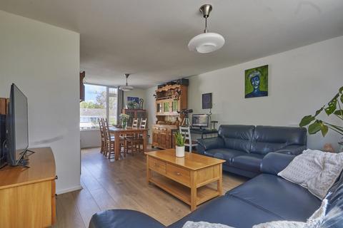 3 bedroom terraced house for sale, Carlyon Gardens, Exeter