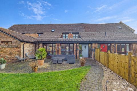 undefined, Hyde Lane, Bathpool