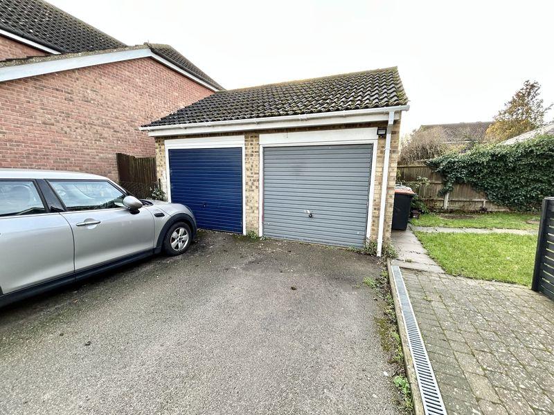 Garage &amp; Parking