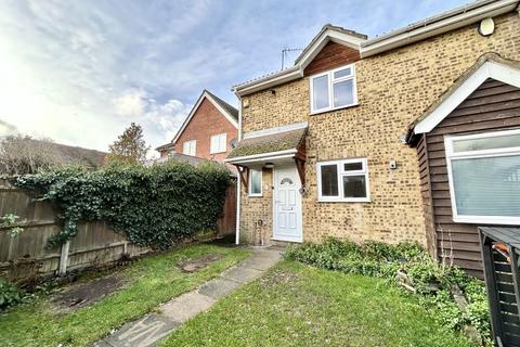 Halleys Way, Houghton Regis