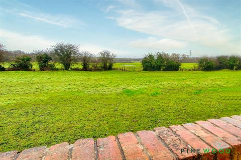 3 bedroom semi-detached house for sale, Victoria Avenue, Chesterfield S43