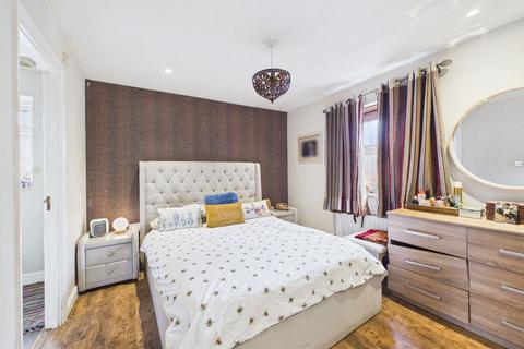 3 bedroom link detached house for sale, The Avenue, Chatham