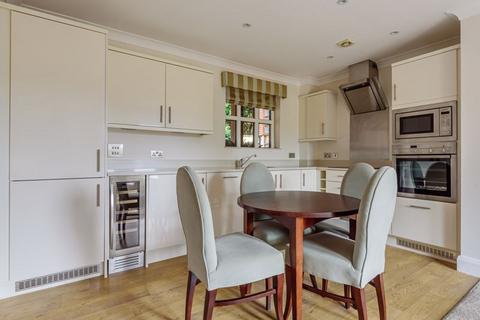 undefined, Furze Hill, Tadworth KT20