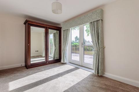 undefined, Furze Hill, Tadworth KT20