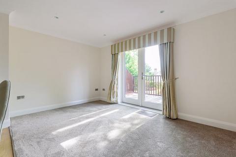 undefined, Furze Hill, Tadworth KT20