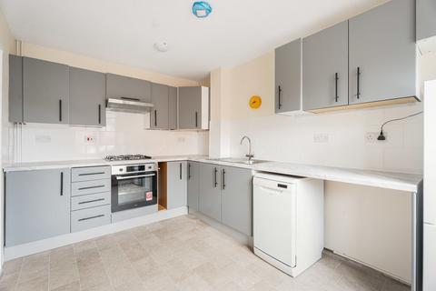 3 bedroom terraced house for sale, Milecastle, Milton Keynes