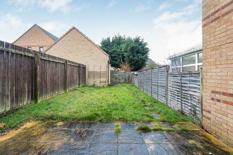 3 bedroom terraced house for sale, Milecastle, Milton Keynes