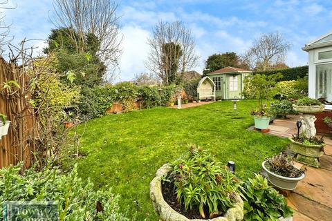 4 bedroom bungalow for sale, Nursery Gardens, Thorrington, CO7