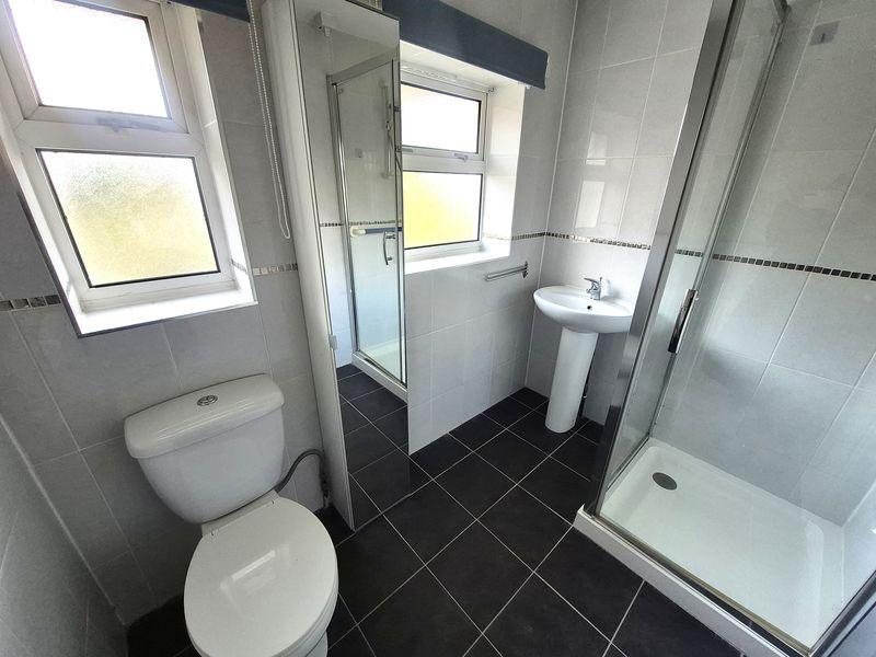 Family Shower Room