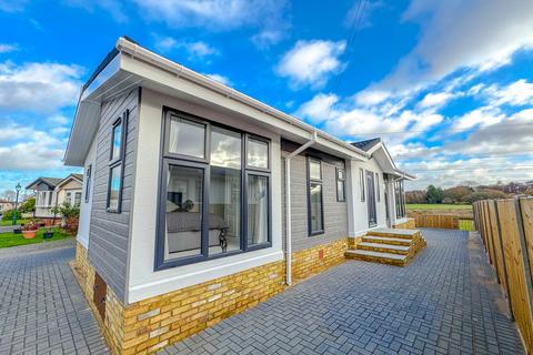 undefined, Weybridge Park Estate, Addlestone KT15