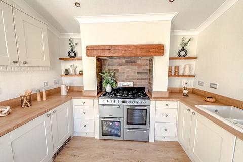undefined, Weybridge Park Estate, Addlestone KT15