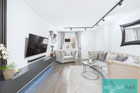 3 bedroom end of terrace house for sale, Horseley Avenue, Manchester M28