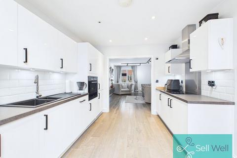 3 bedroom end of terrace house for sale, Horseley Avenue, Manchester M28