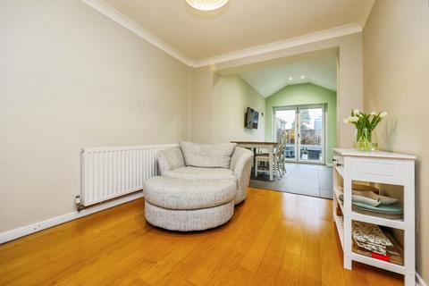 3 bedroom semi-detached house for sale, Polperro Way, Nottingham, NG15