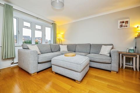 3 bedroom semi-detached house for sale, Polperro Way, Nottingham, NG15