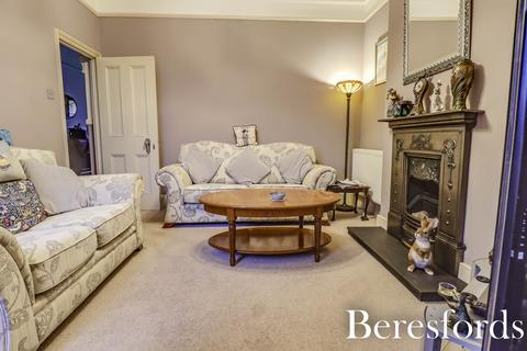 3 bedroom bungalow for sale, Ingrave Road, Brentwood, CM13